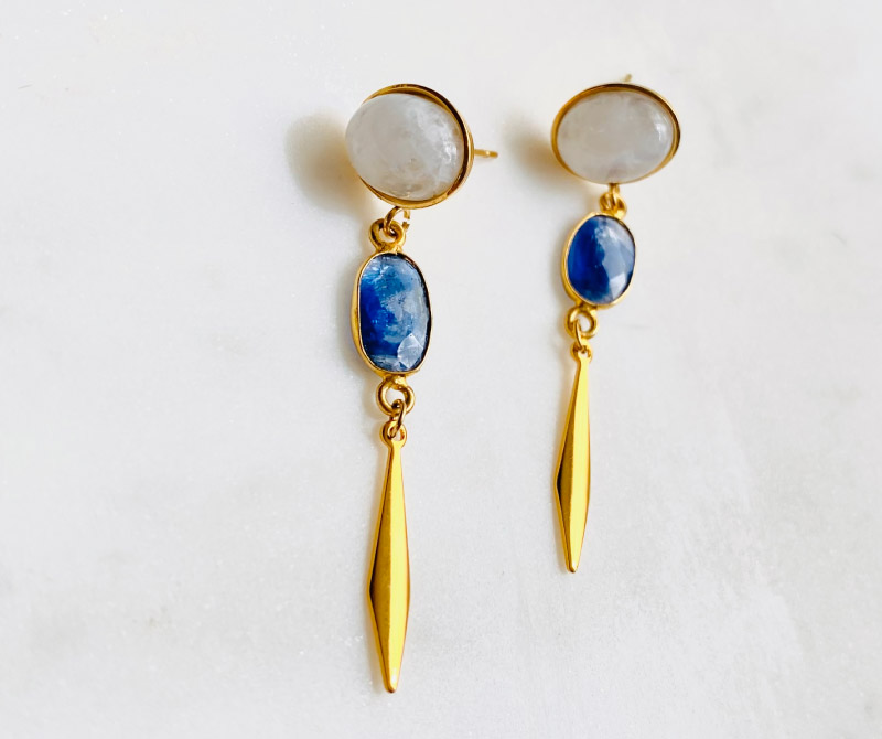 cianita-azul-aretes-moonstone-labradorita-blanca-aretes